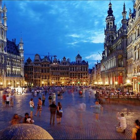 En Plein Coeur De Bruxelles. Superbe Duplex.A Voir! Esterno foto